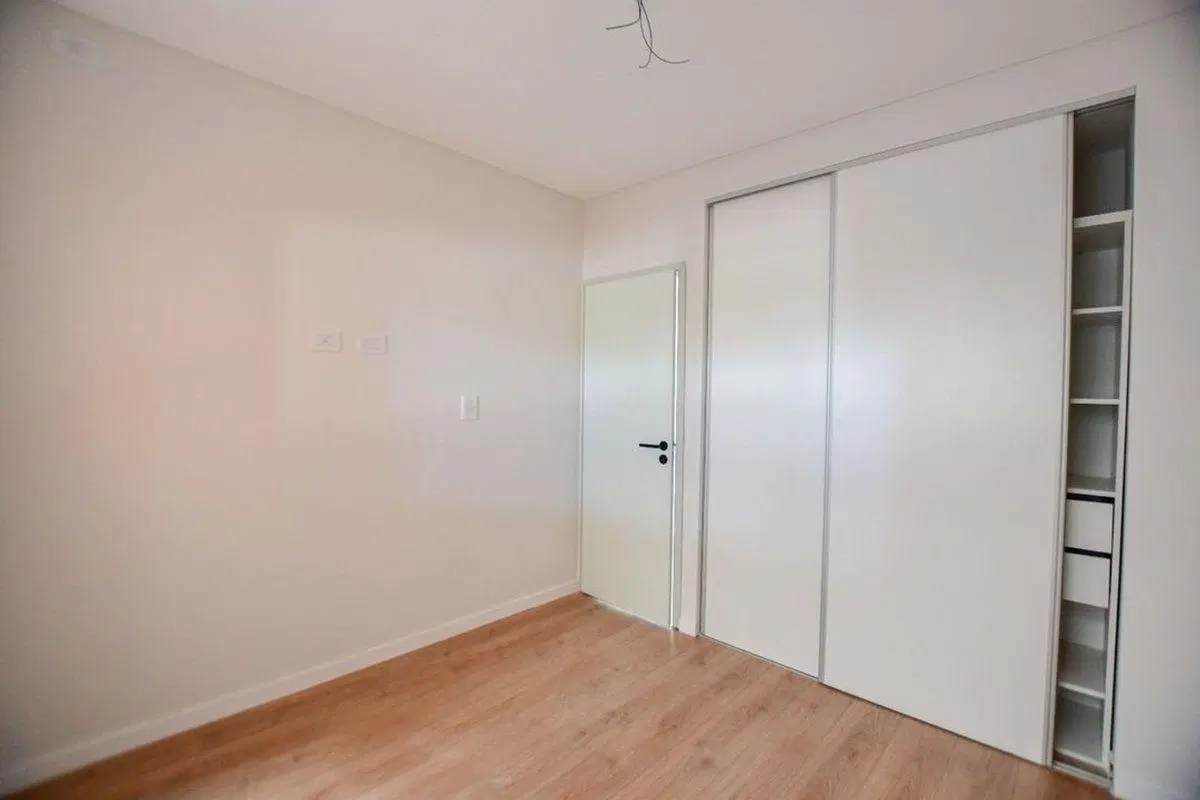 DEPARTAMENTO DE 2 DORMITORIOS EN VENTA - LA PLATA 2