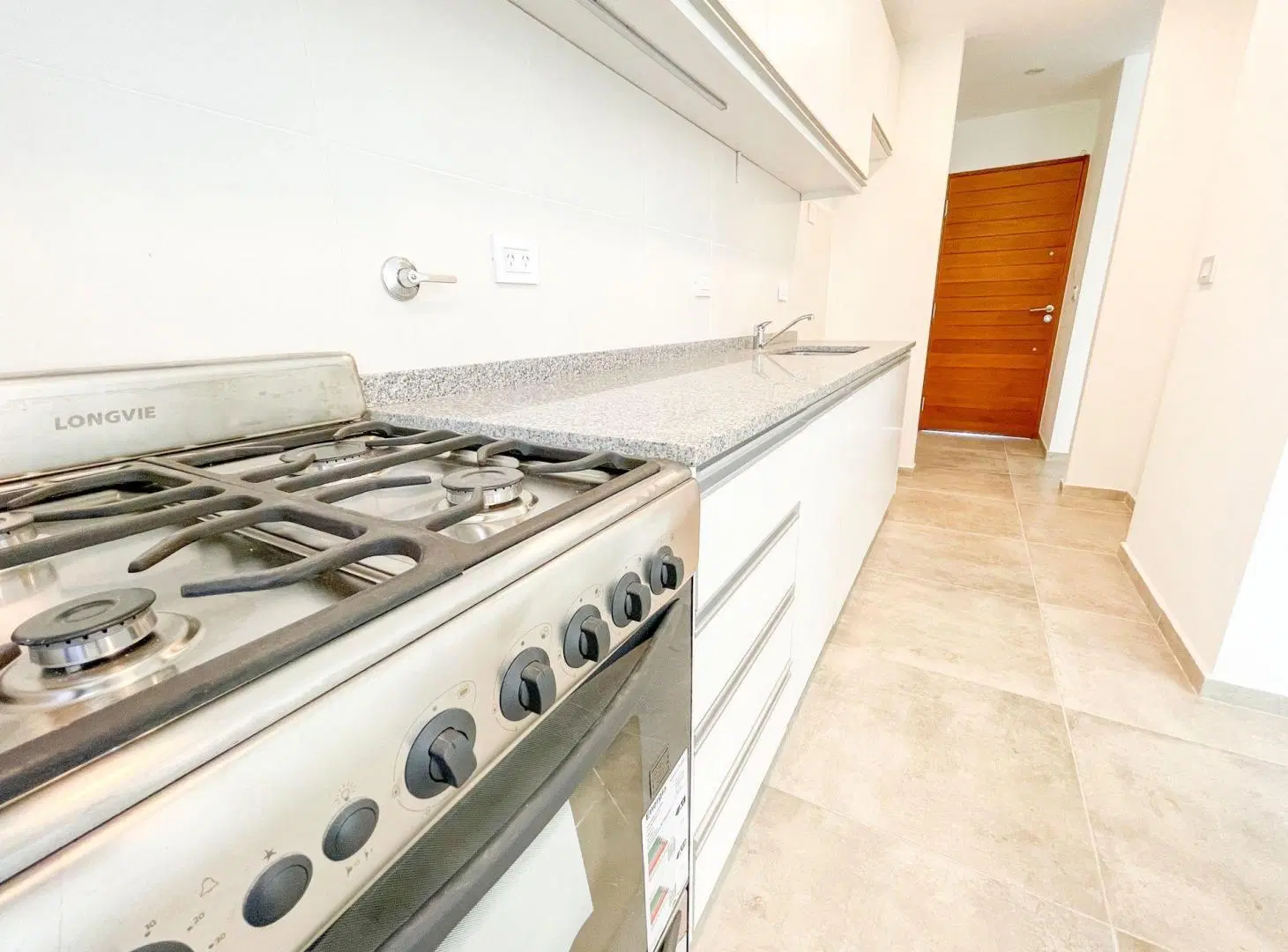 Venta Depto 1 dormitorio coch. City Bell Estrenar 4