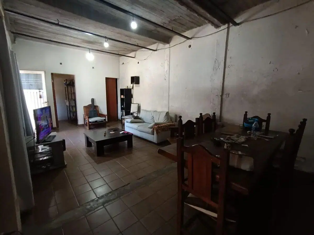 Venta LOTE (15x45) con local y casa San Carlos 4