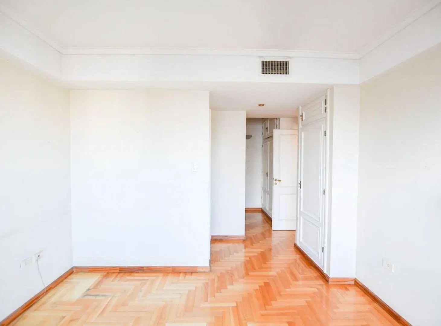 VENTA DEPARTAMENTO DOS DORMITORIOS, Y DOS COCHERAS 5