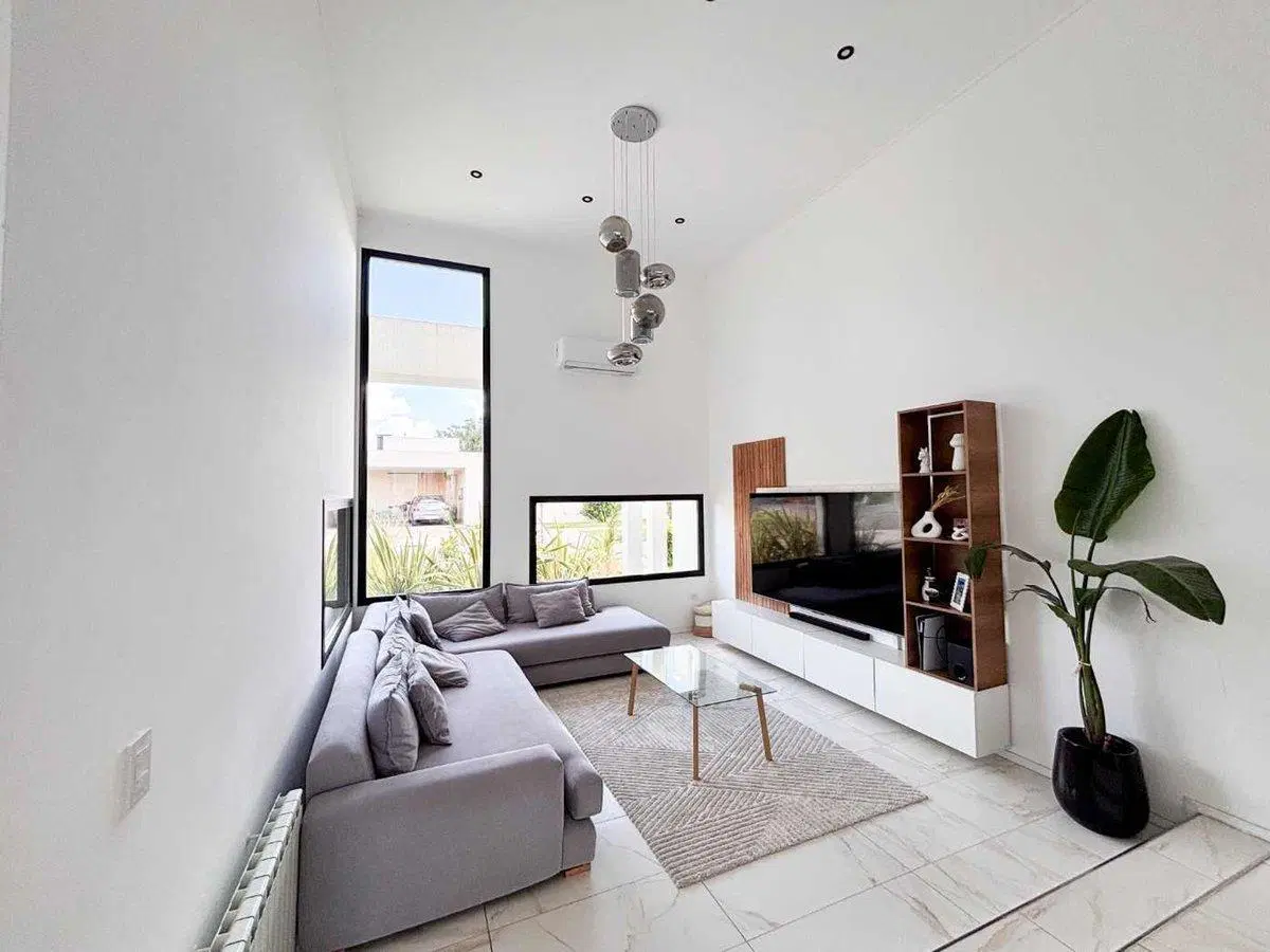 Casa en Venta 3 dorm. Barrio Fincas de Duggan 4