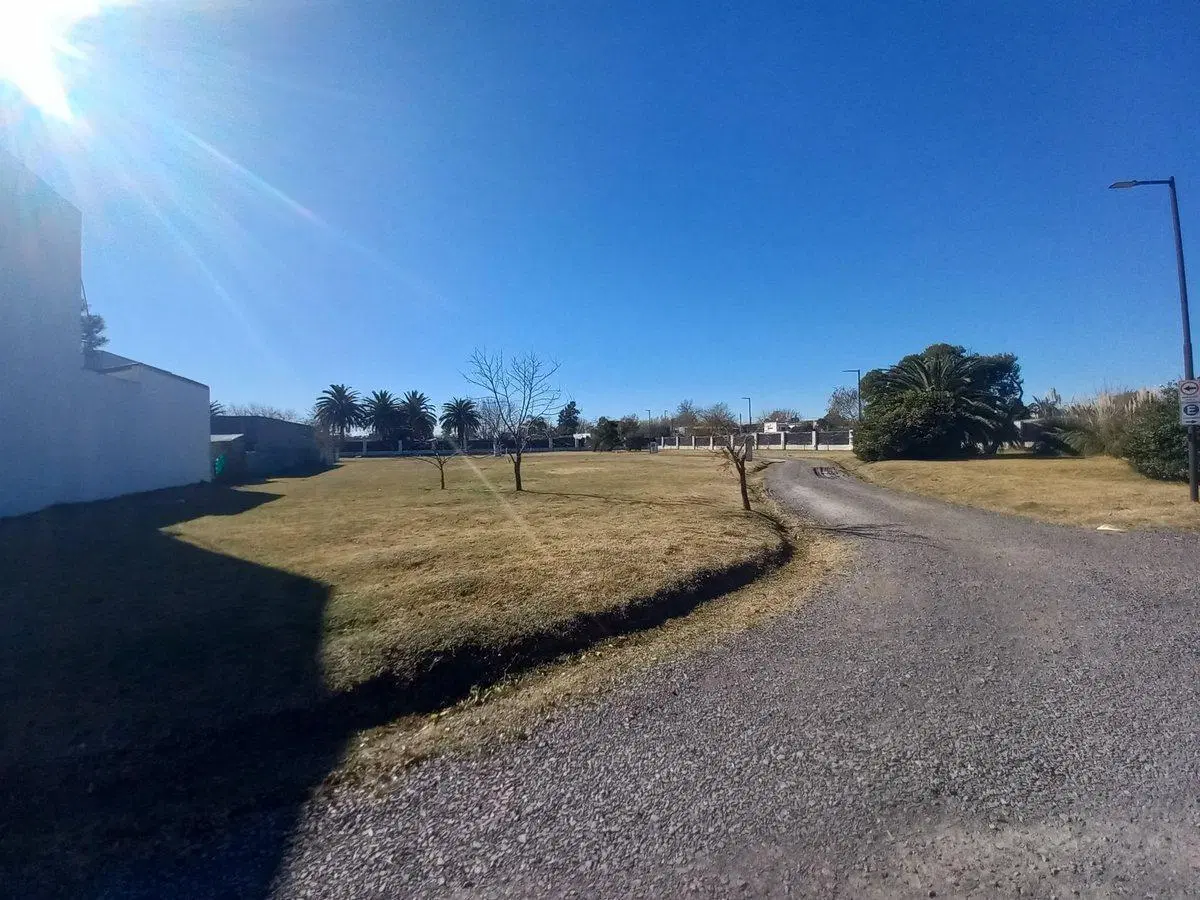 VENTA LOTE EN BARRIO ALTOS DEL PLATA - SAN CARLOS 8