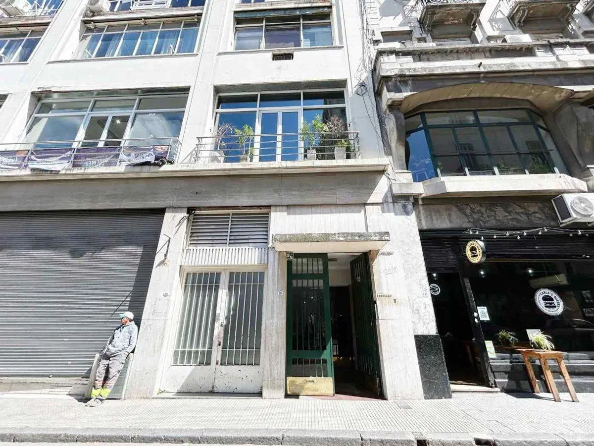 Oficina EN VENTA Buenos Aires 5
