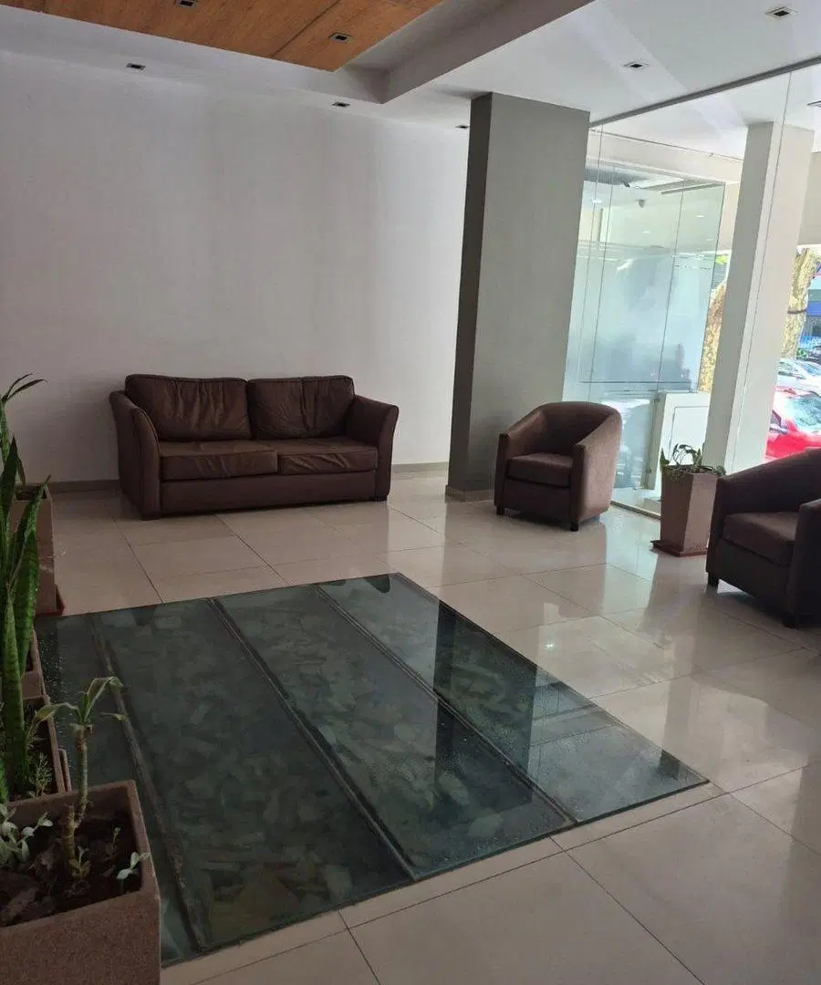 cochera centrica en venta 4