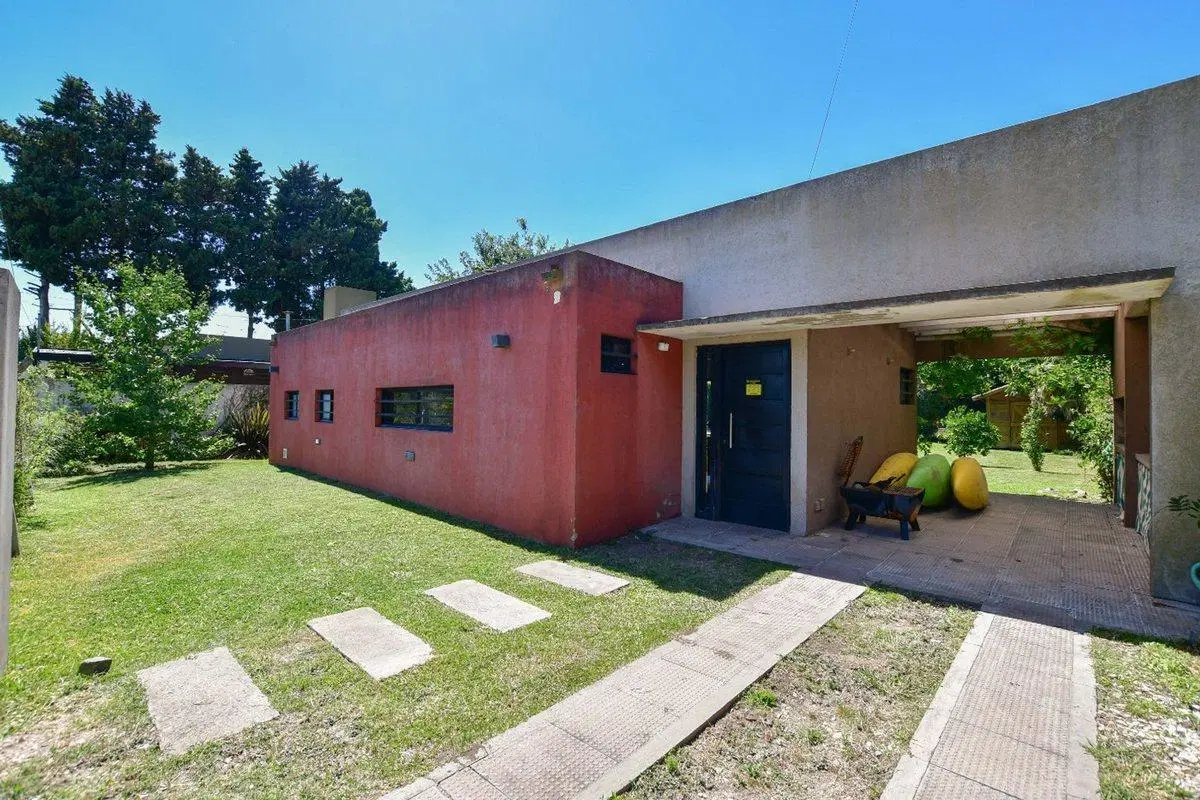 CASA QUINTA EN VENTA 2 DORMITORIOS  - VILLA ELISA 5