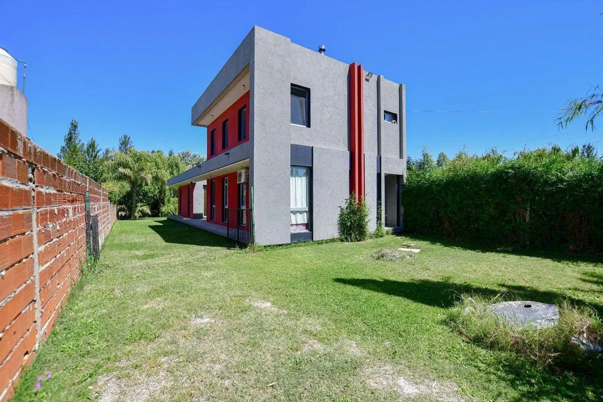 Venta Casa Tres Dormitorios Parque Sicardi 4