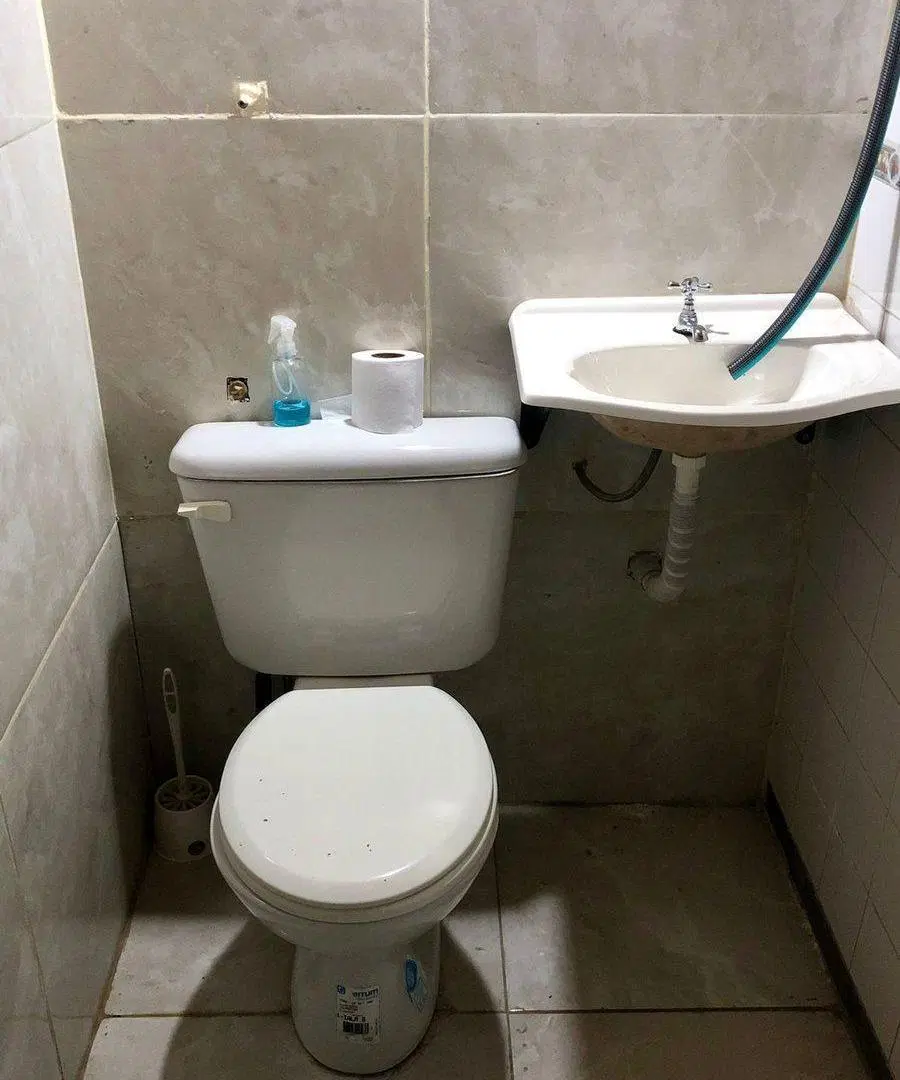 VENTA LOCAL SOBRE AV. CORDOBA 821 4