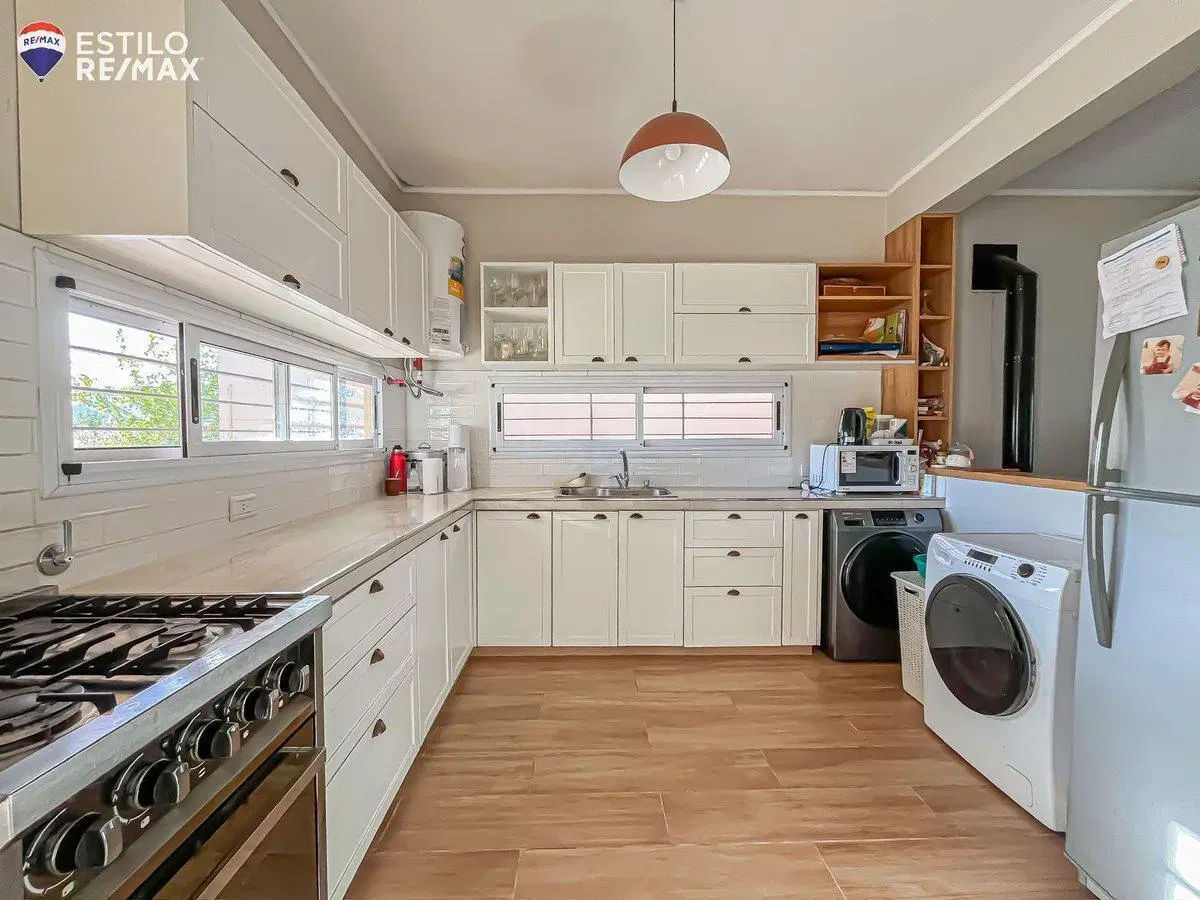 Casa en Venta, dos dormitorios Sicardi La Plata 3
