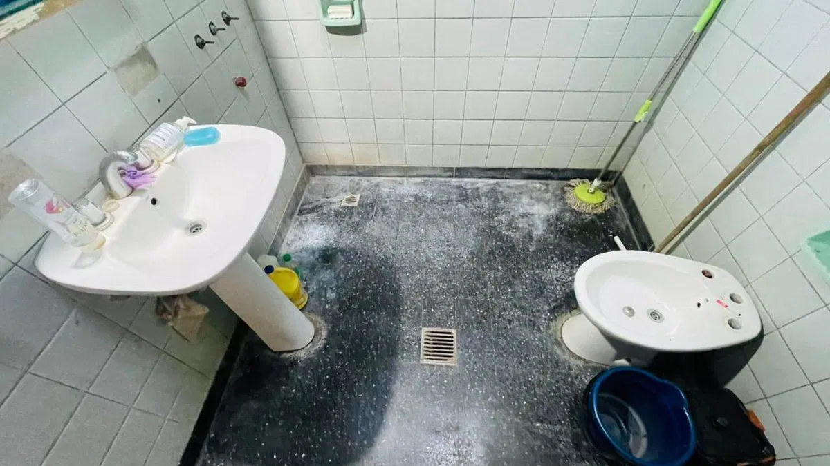 CASA EN VENTA A REFACCIONAR - LOS HORNOS 2