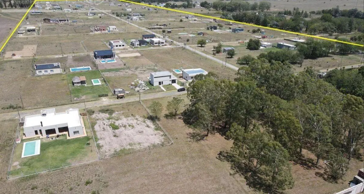 LOTE LAS CALANDRIAS - EN VENTA 4