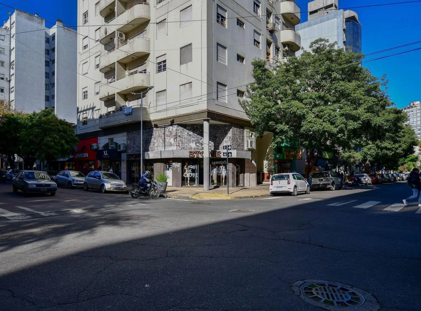 UF de 6 cocheras alquiladas y terraza 5