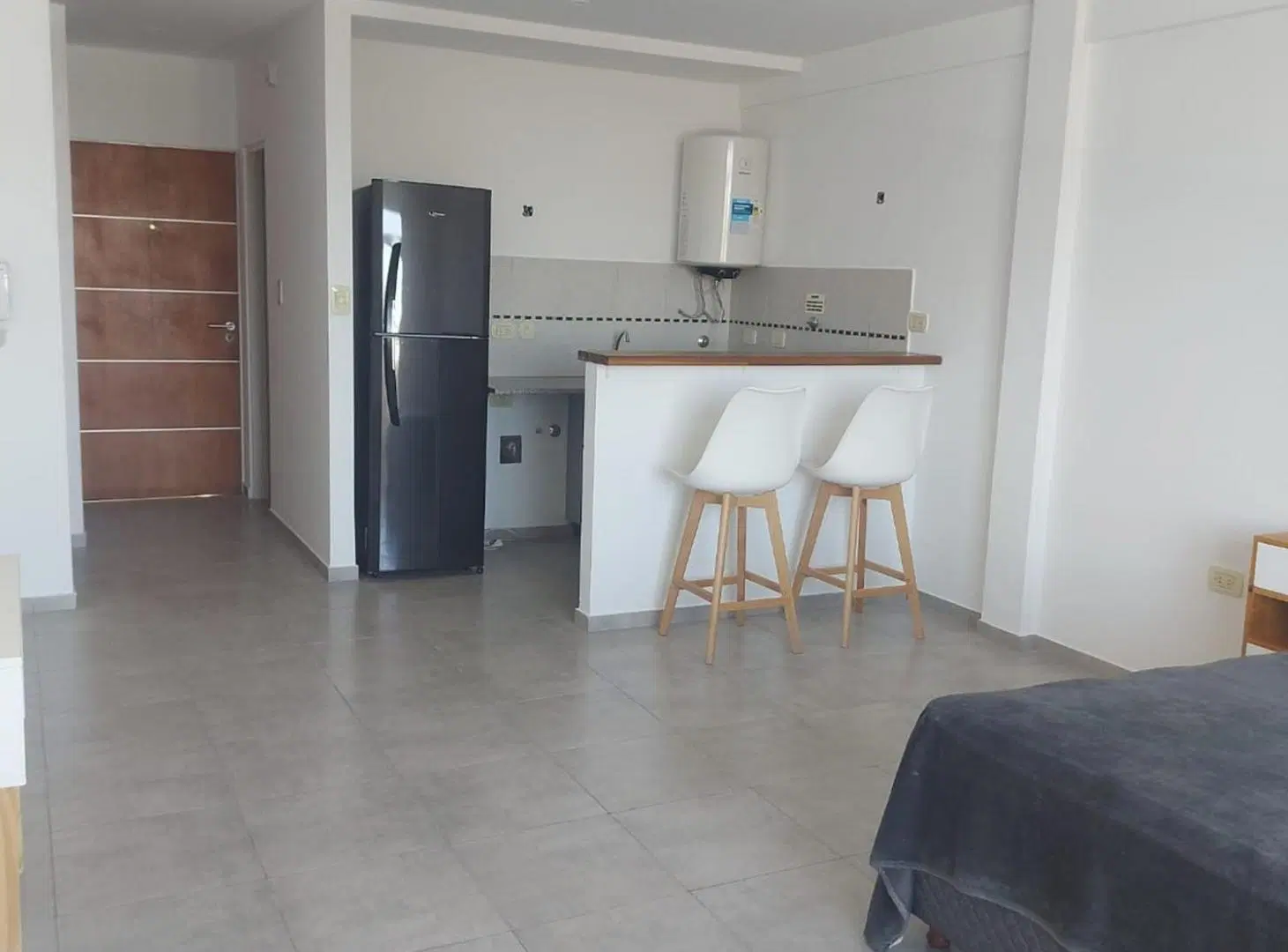 alquiler de monoambiente con terraza 3