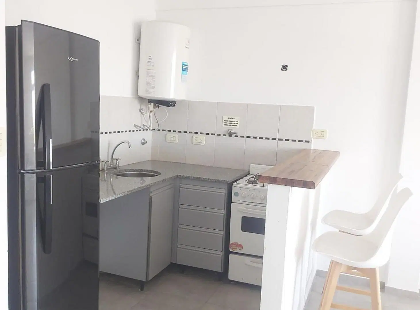 alquiler de monoambiente con terraza 2