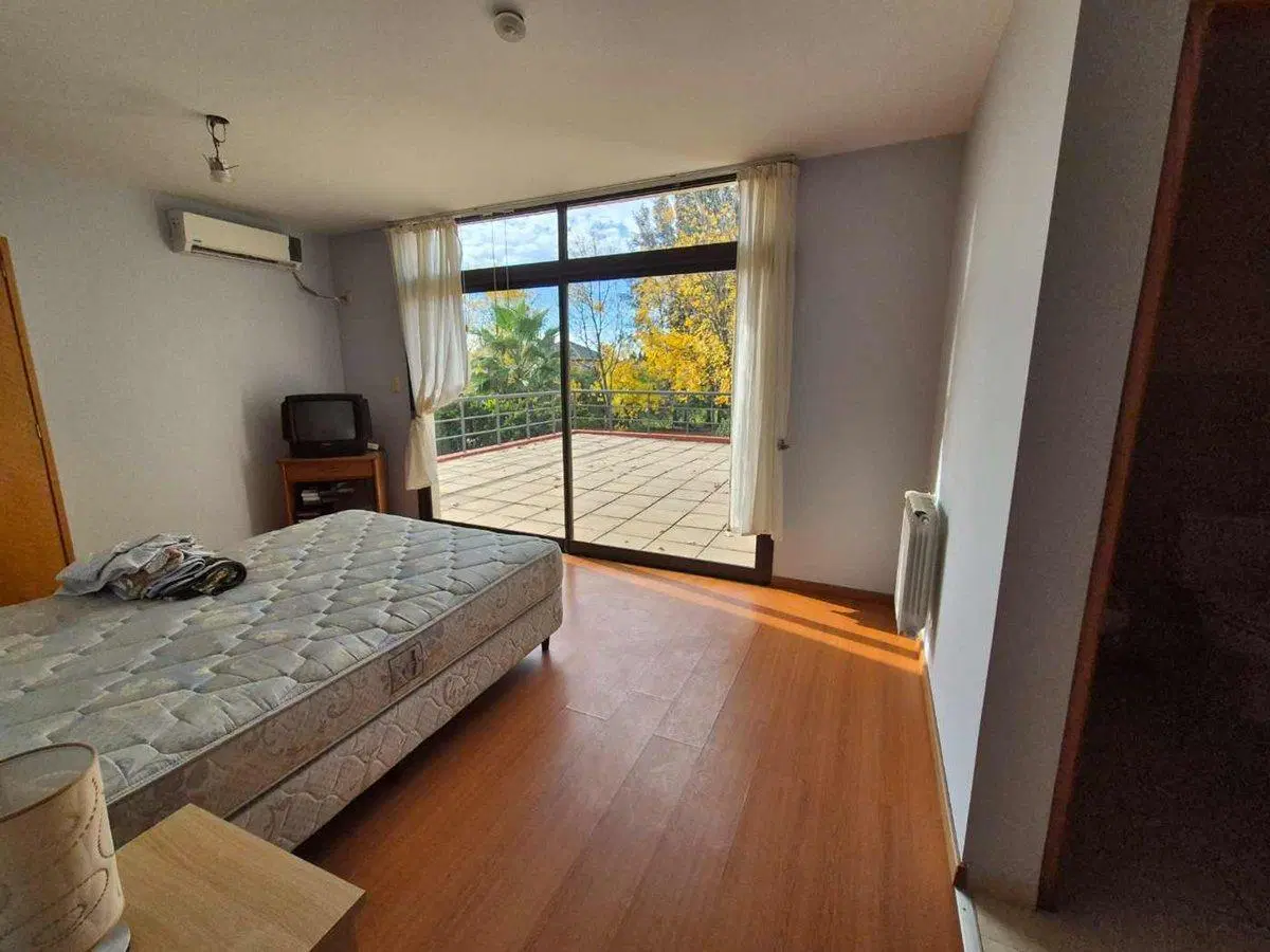 VENTA CASA HARAS DEL SUR 1 CON PILETA LOTE 2050 M2 3