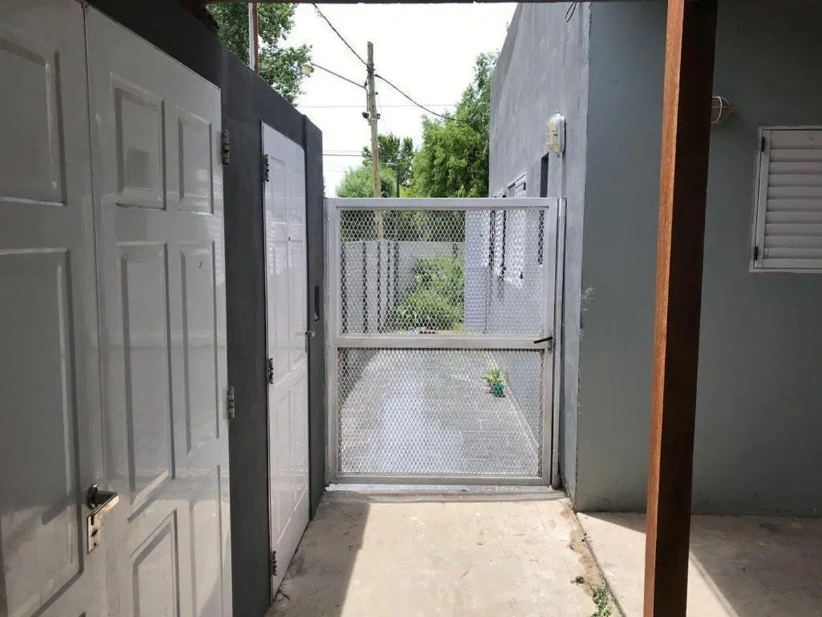 CASA EN VENTA - SAN CARLOS 4