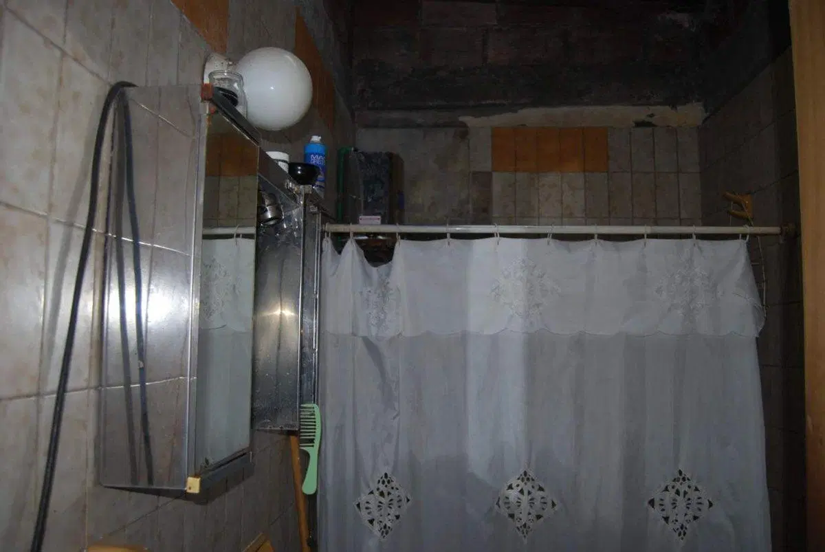CASA DE 2 DORMIS A RECICLAR 5