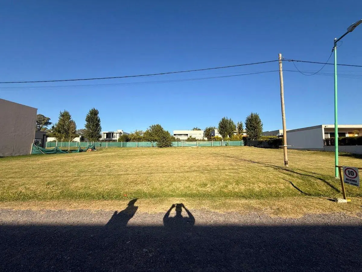 Terreno en venta barrio cerrado - La Plata 4