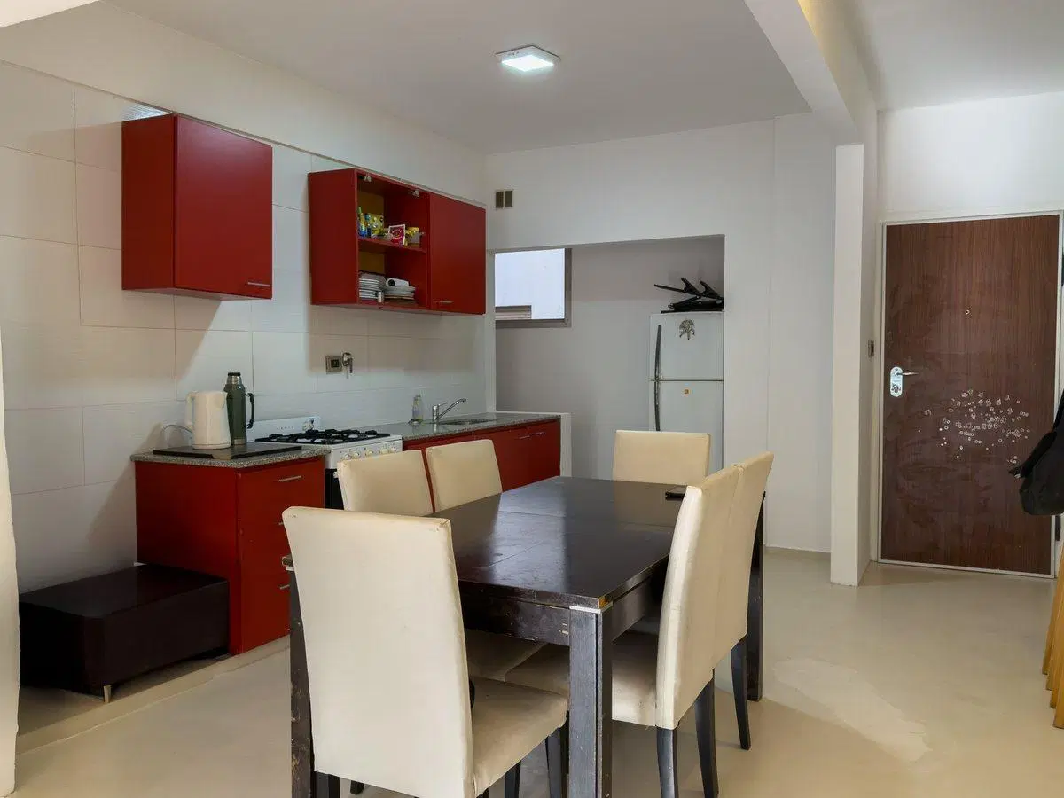 Departamento reciclado de 3 dormitorios EN VENTA 5