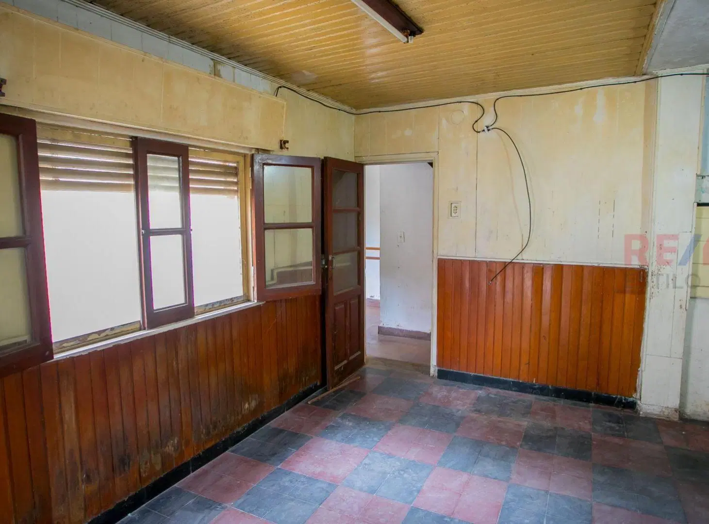 Casa a refaccionar en venta - La Plata 4