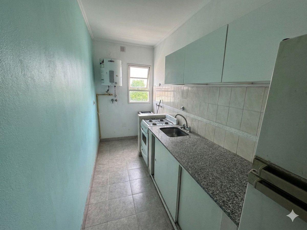 PH EN VENTA EN CASCO DE UN DORMITORIO