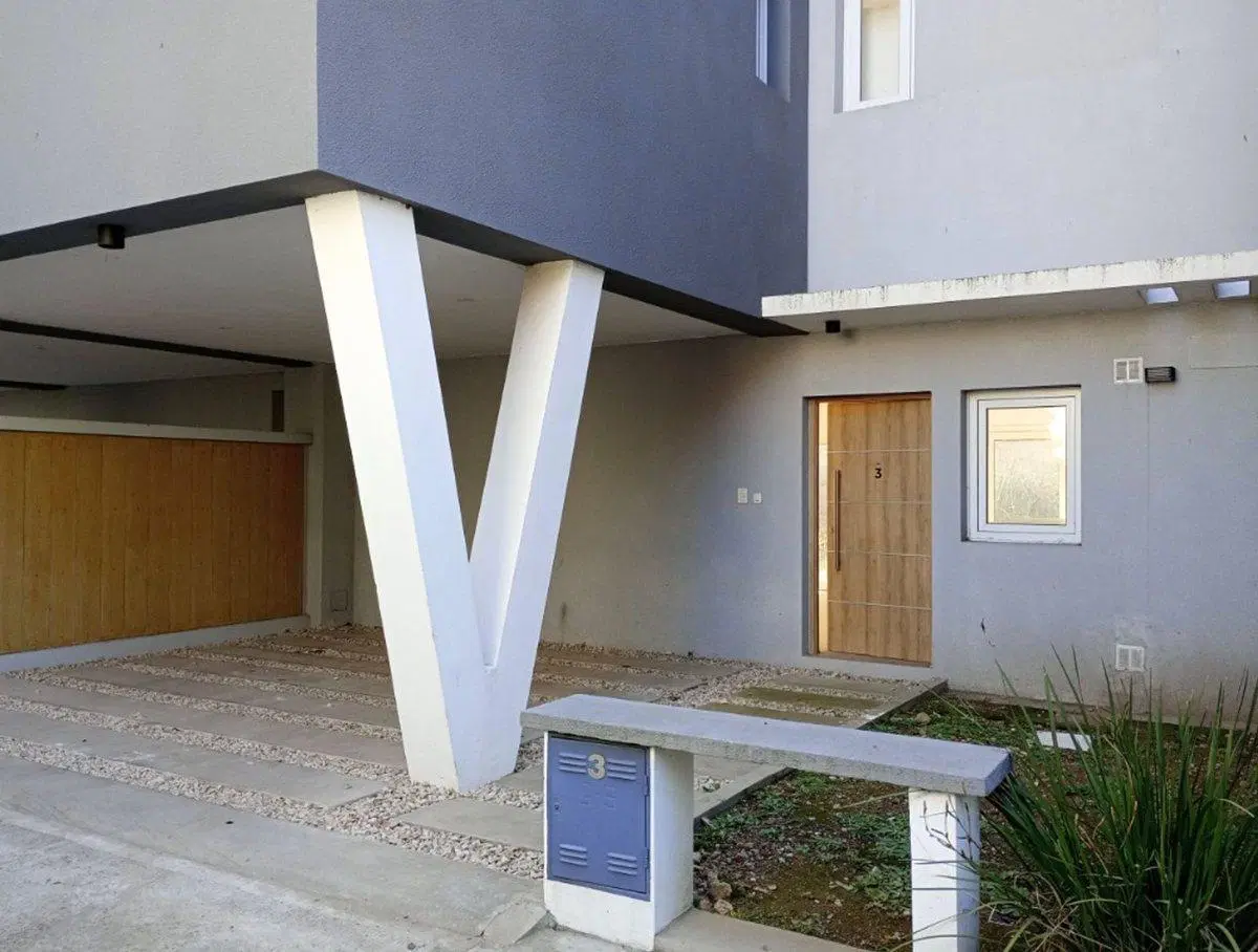 Duplex 3 dormitorios en venta - City Bell 3