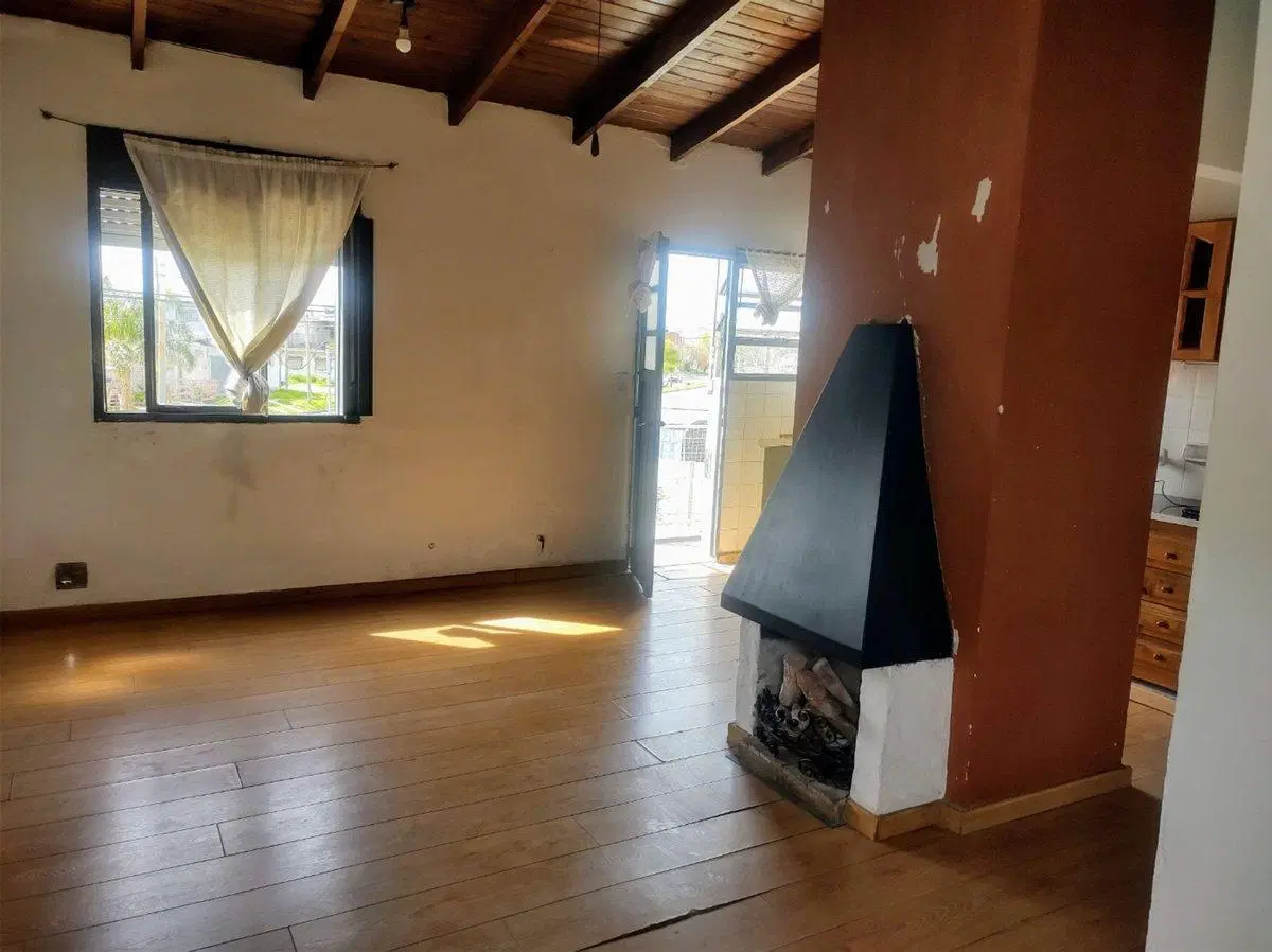 PH venta 3 dorm al frente con balcón Gonnet 2