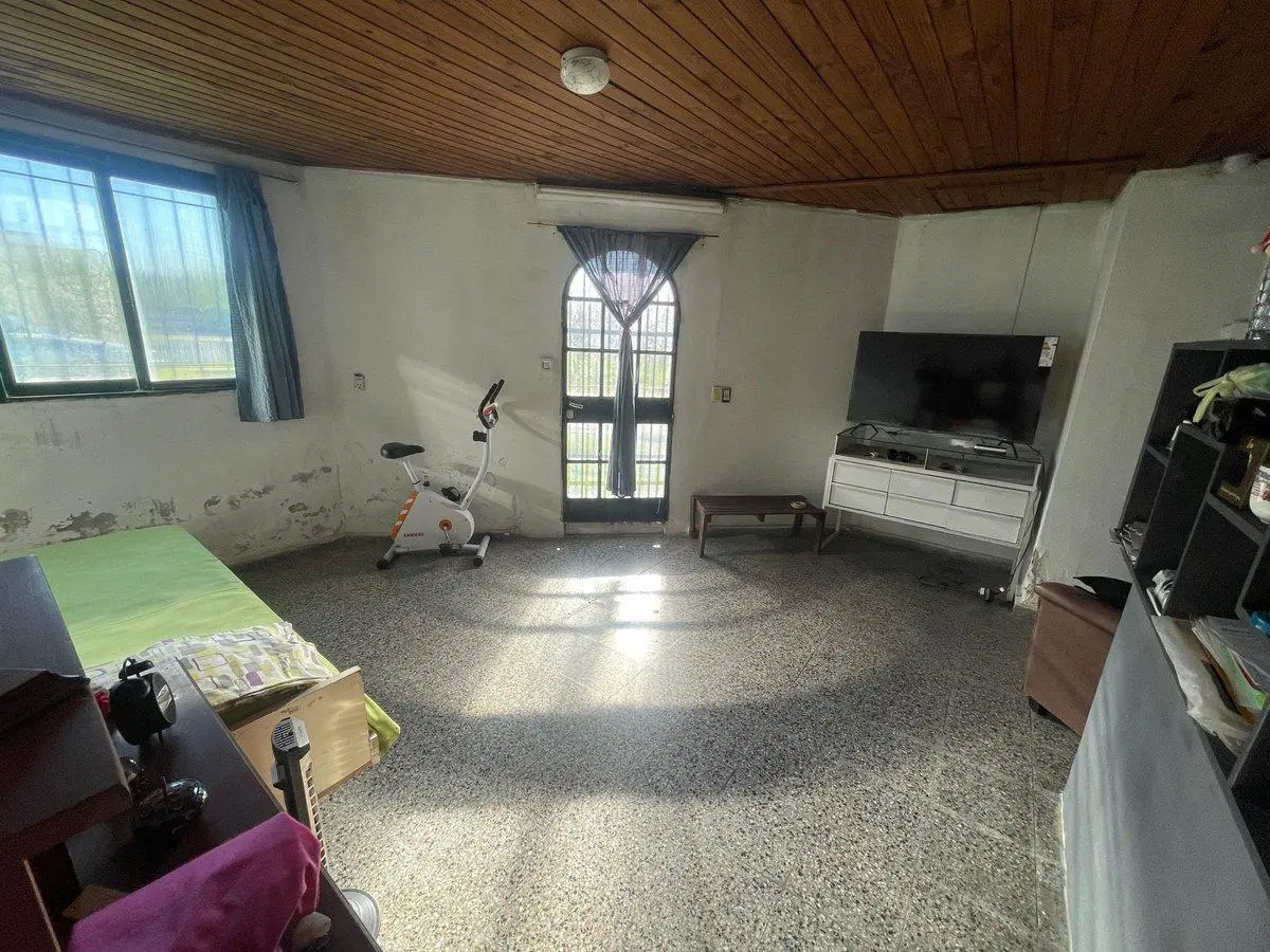 CASA EN VENTA EN BARRIO EL CARMEN, LA PLATA 4