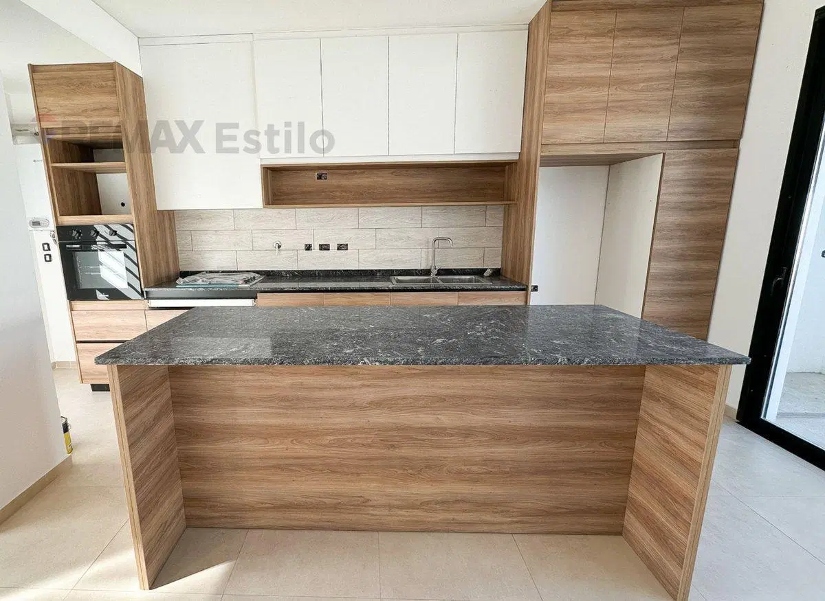 Casa 3 dormitorios Venta en Gonnet Estrenar 3