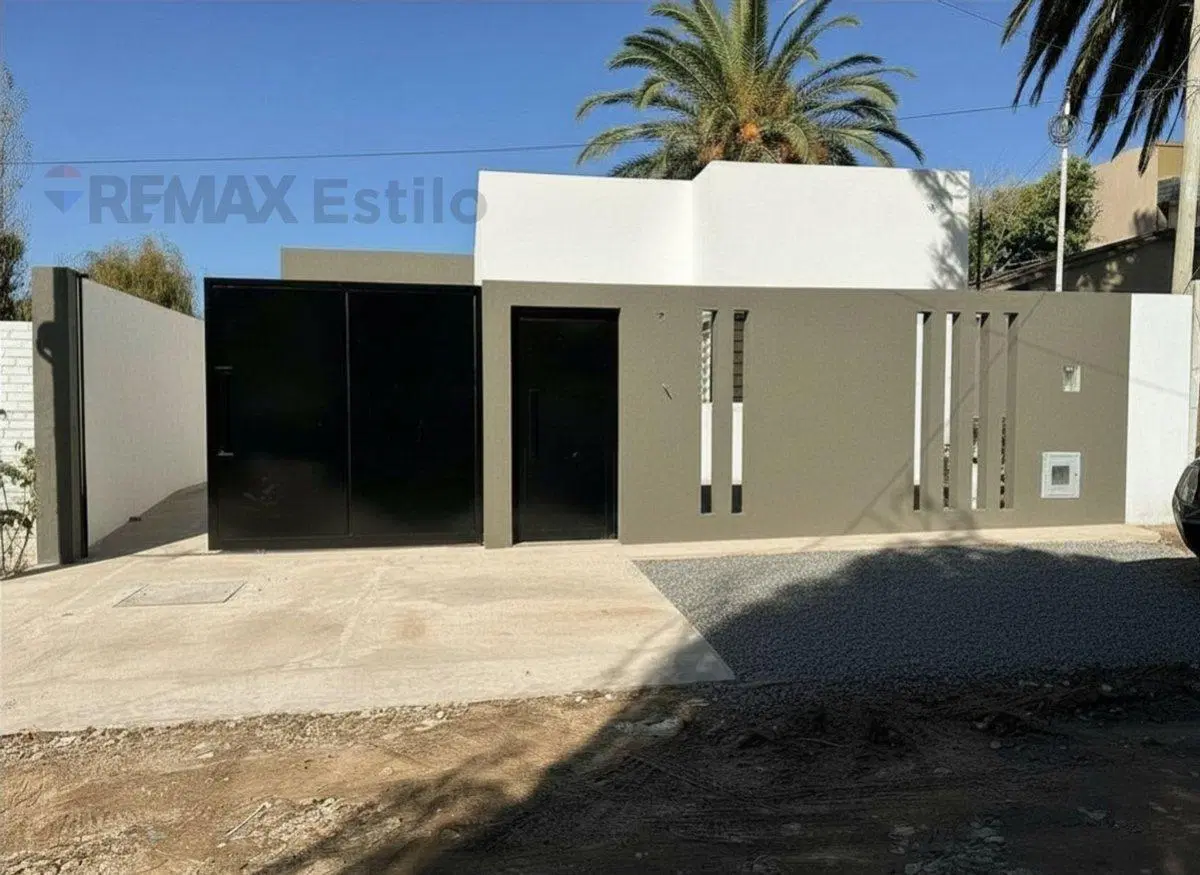 Casa 3 dormitorios Venta en Gonnet Estrenar 2
