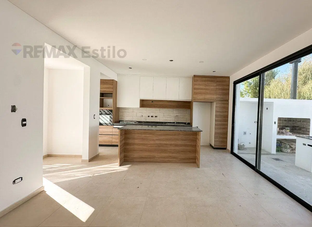 Casa 3 dormitorios Venta en Gonnet Estrenar 8