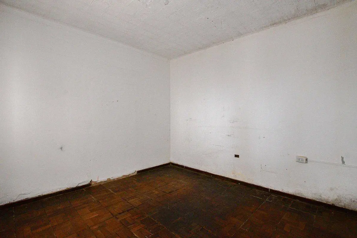 VENTA CASA A REFACCIONAR, OPORTUNIDAD! 4