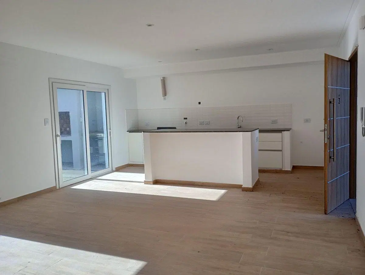 Duplex 3 dormitorios Apto Banco - City Bell 2
