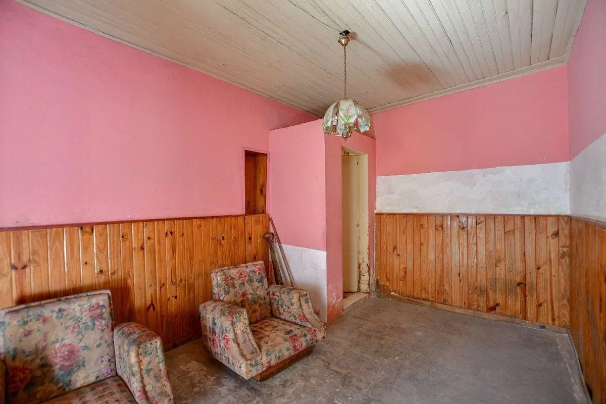 CASA EN VENTA,A REFACCIONAR,LA PLATA 4