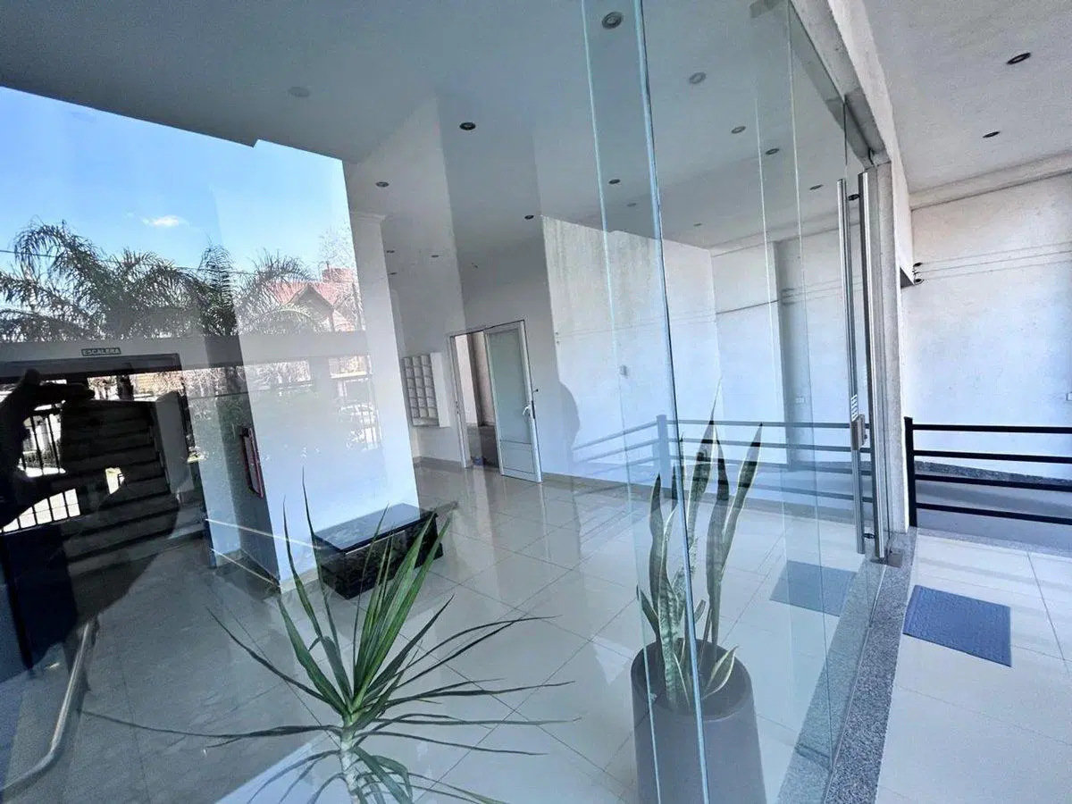 VENTA DEPARTAMENTO 4 AMBIENTES BERNAL 4