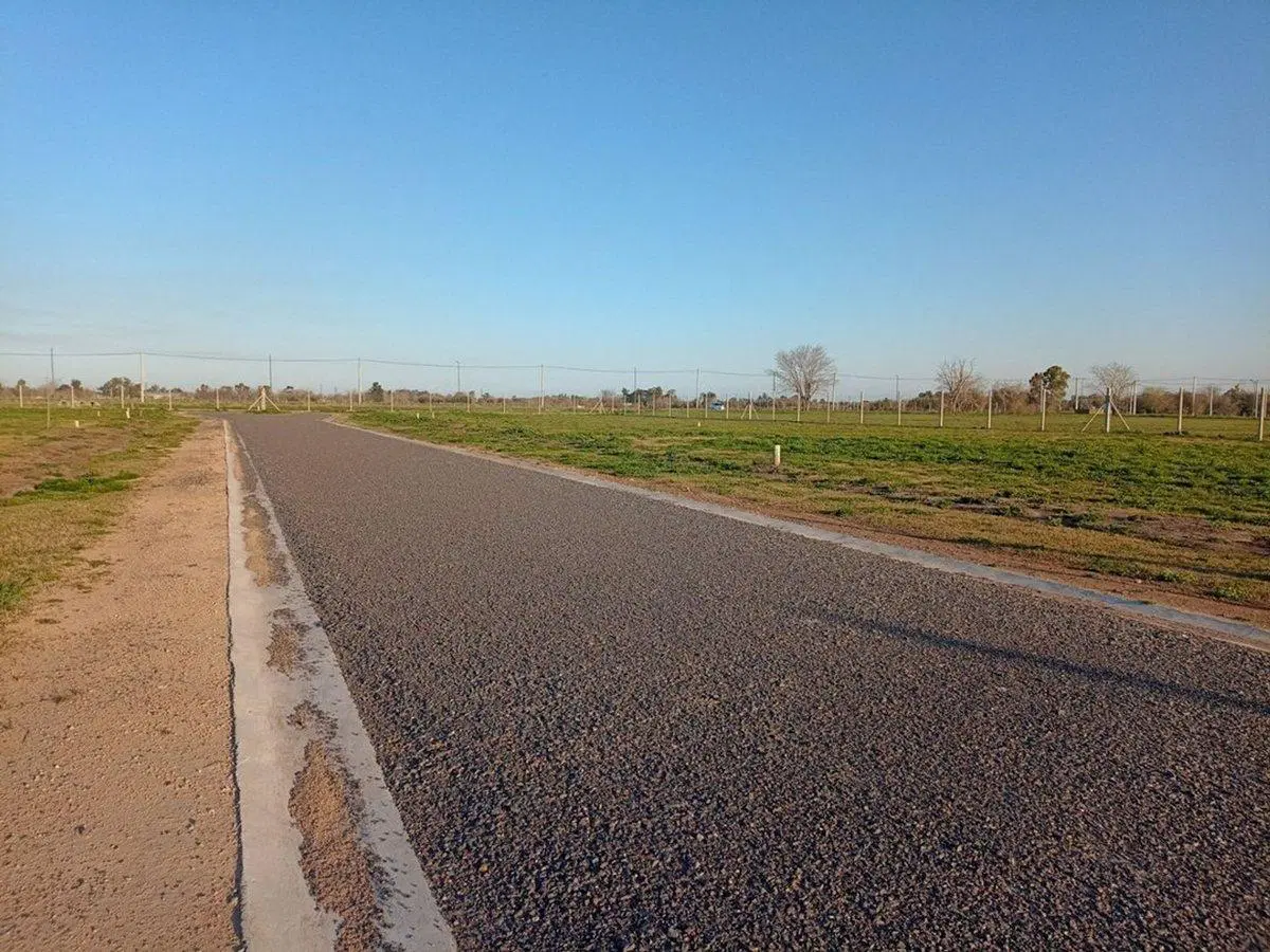 Lote en Barrio Senderos Oportunidad! 4
