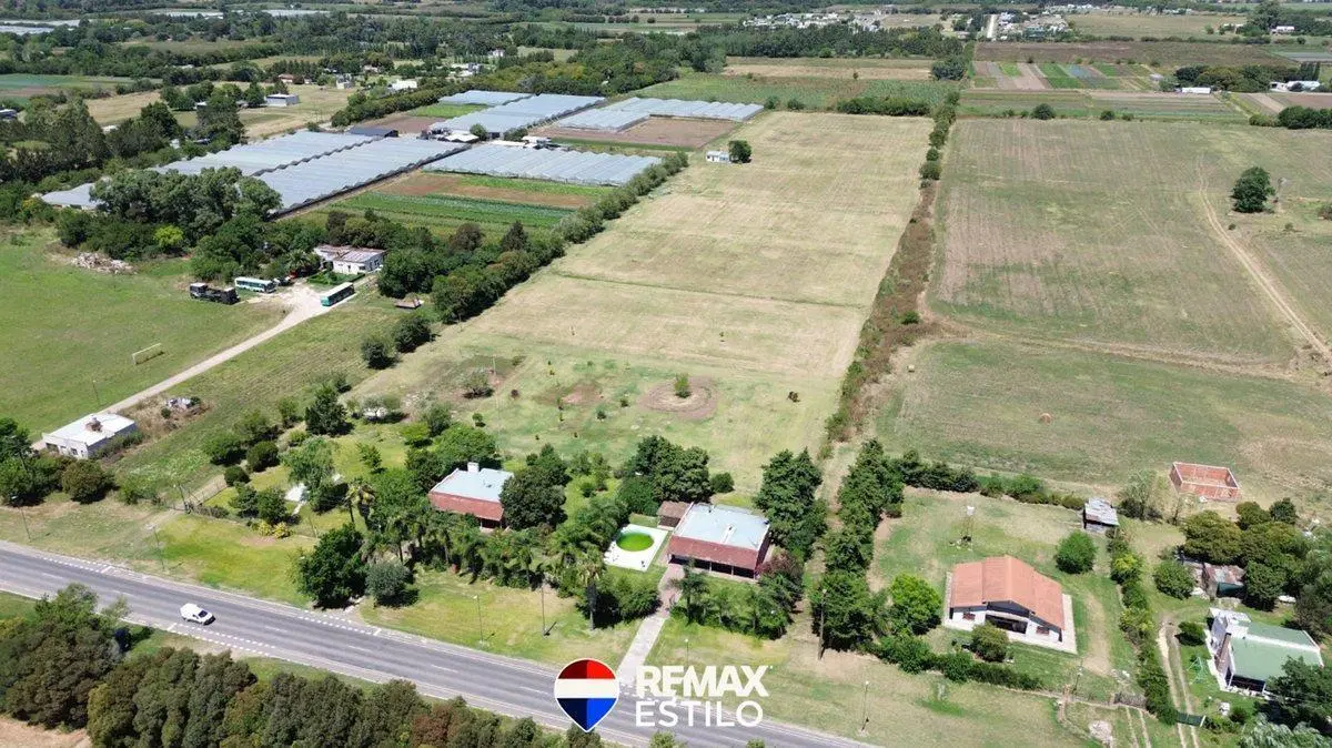 CAMPO 5 Ha en VENTA en LA PLATA + 2 CASAS- PISCINA 5