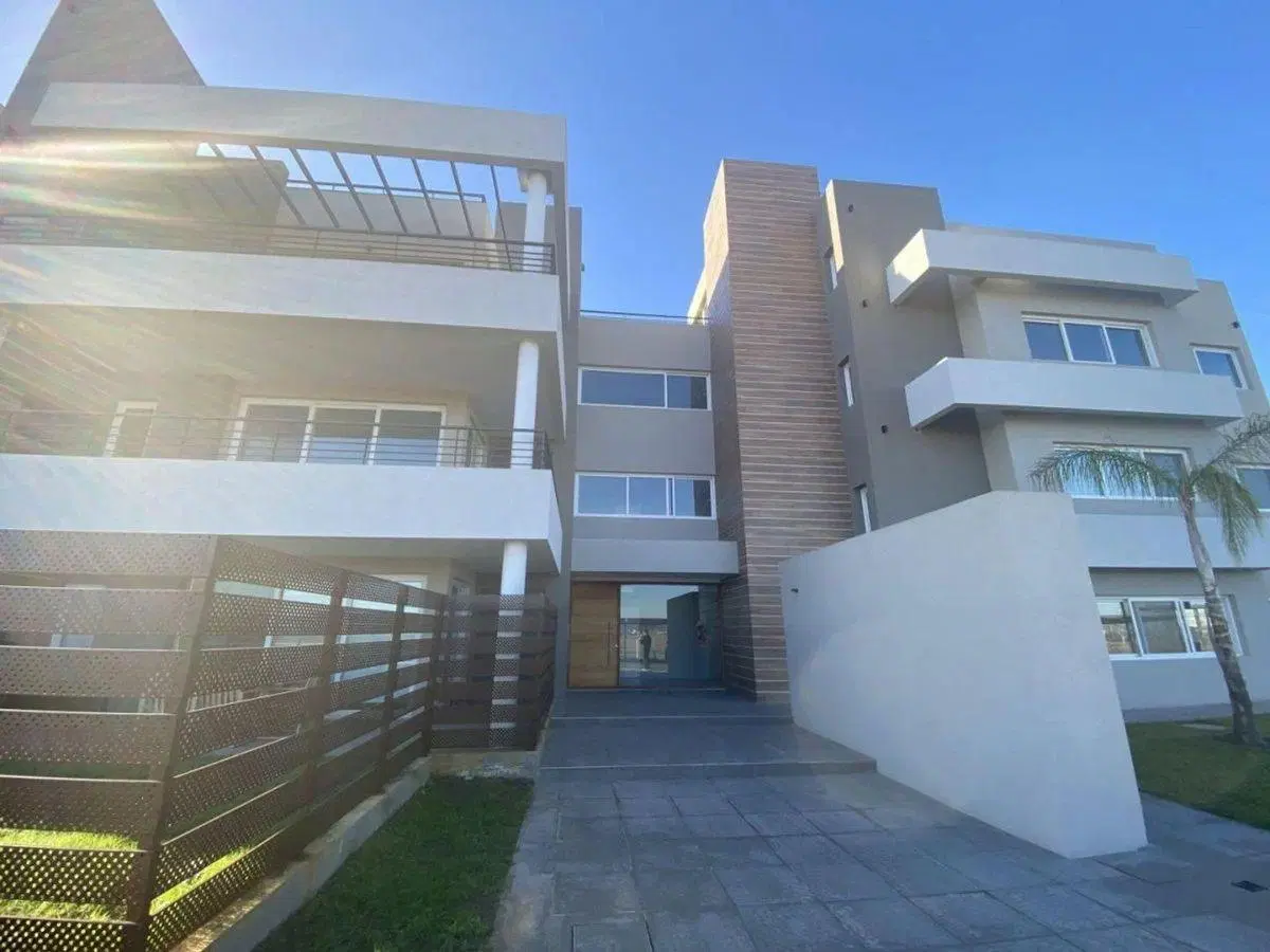 DEPARTAMENTO 2 AMB EN HARAS DEL SUR 3 CON BALCON 2