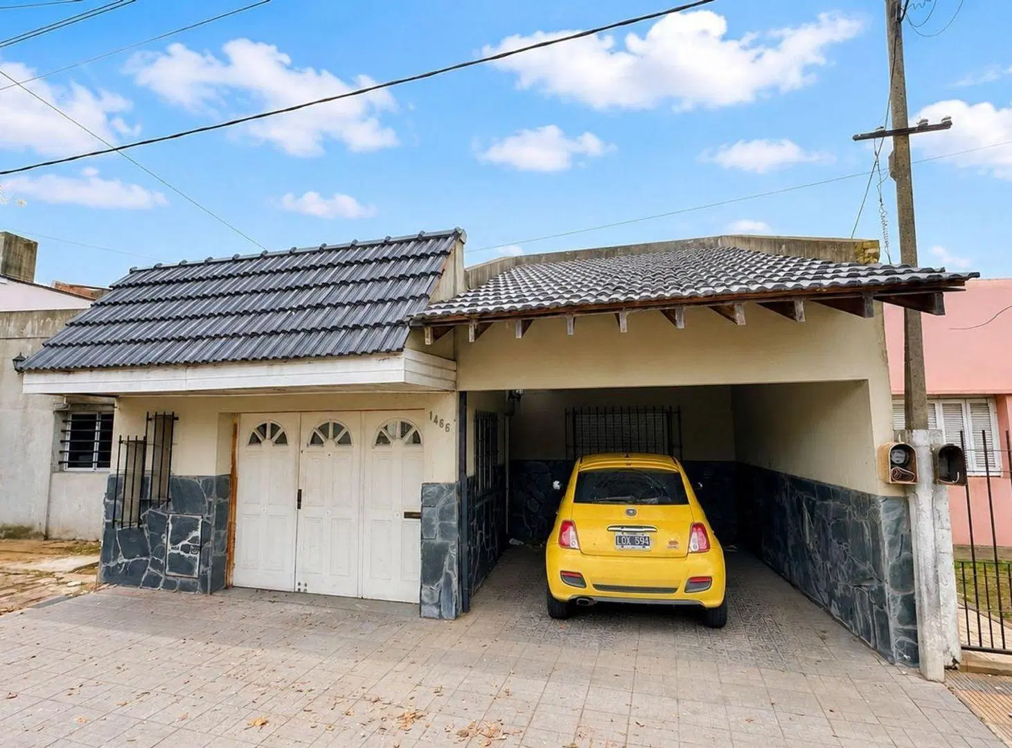 CASA EN VENTA BERISO 3 DORMITORIOS CON COCHERA 4