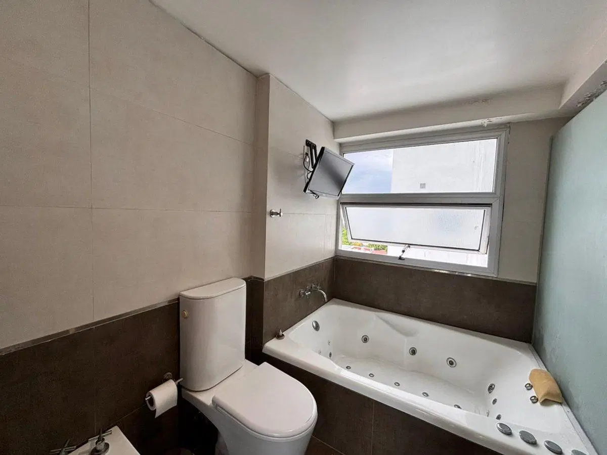 Venta de duplex con terraza privada en La Plata 5