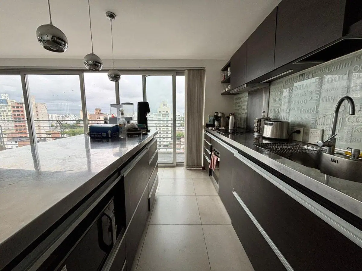 Venta de duplex con terraza privada en La Plata 5