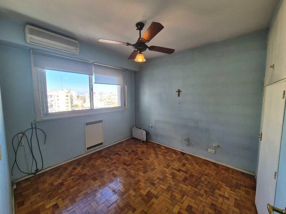 DEPARTAMENTO SEMIPISO 3 AMBIENTES  BARRACAS 4