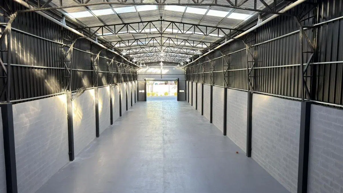 Galpon en Venta en La Plata Sobre Avenida Estrenar 2