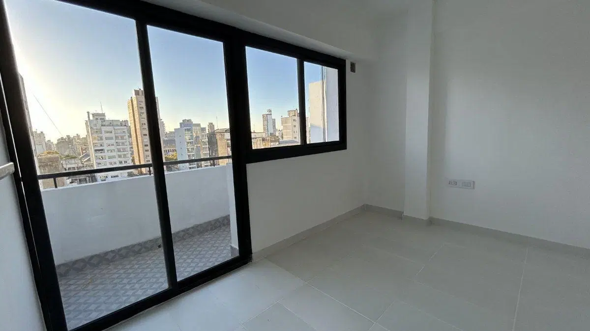 DEPARTAMENTO EN VENTA 2 DORMITORIOS RECICLADO L.P 5