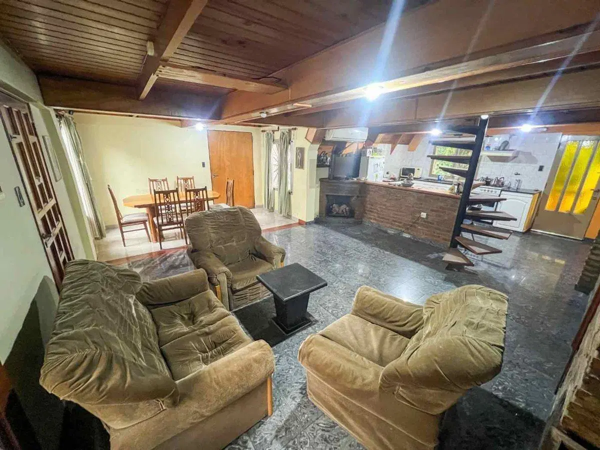 VENTA CASA EN LOS HORNOS 3 DORMITORIOS 2