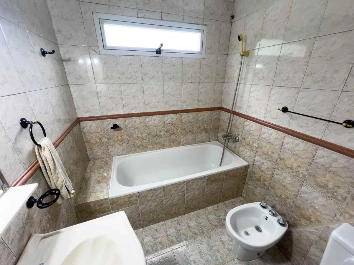 VENTA CASA EN LOS HORNOS 3 DORMITORIOS 5