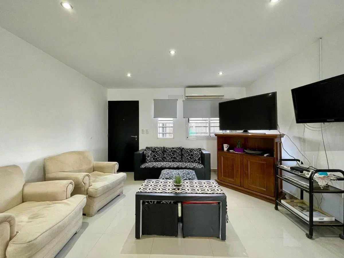 casa en venta en los hornos 4