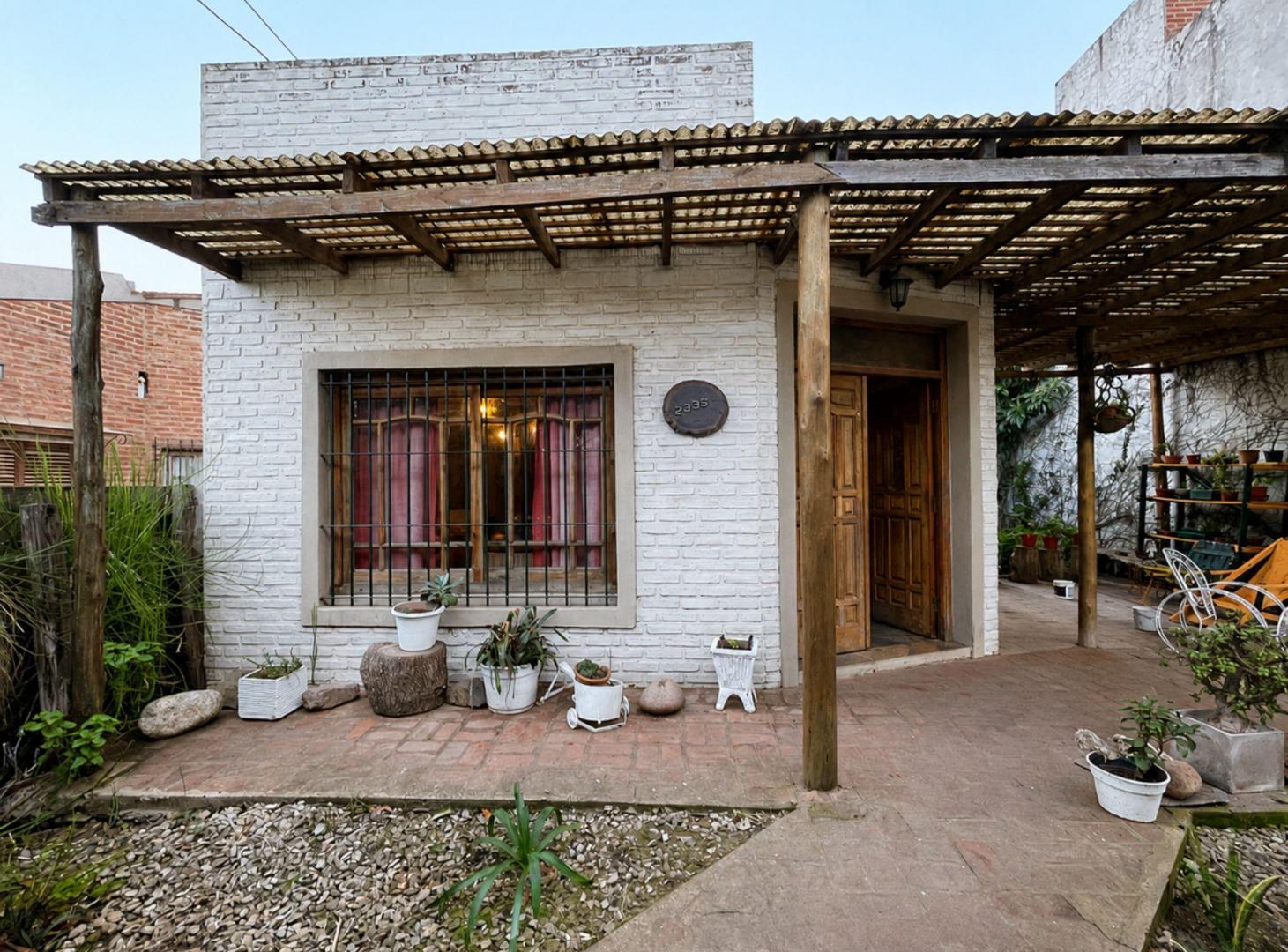 Casa en venta 3 dormitorios La Plata, San Carlos