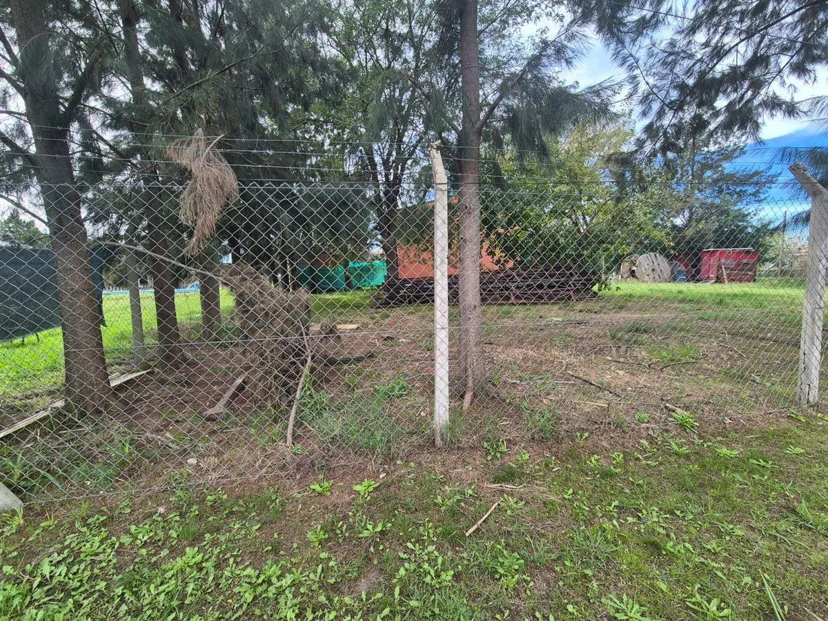 LOTE EN BARRIO RUTA DEL SOL A 100 MTRS DE RUTA 2 4