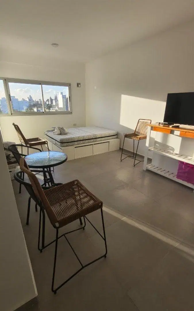 MONOAMBIENTE en La Plata - 66 e/18 y Plaza 2