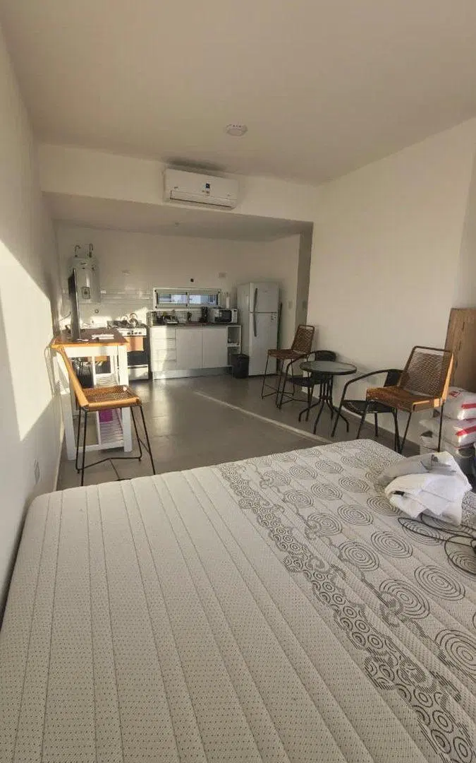 MONOAMBIENTE en La Plata - 66 e/18 y Plaza 4